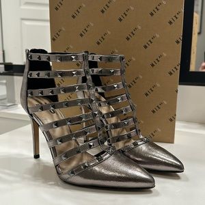 Mix No. 6 Studded Pewter Heels Size 7.5